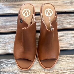 Stylish Brown Leather Mules